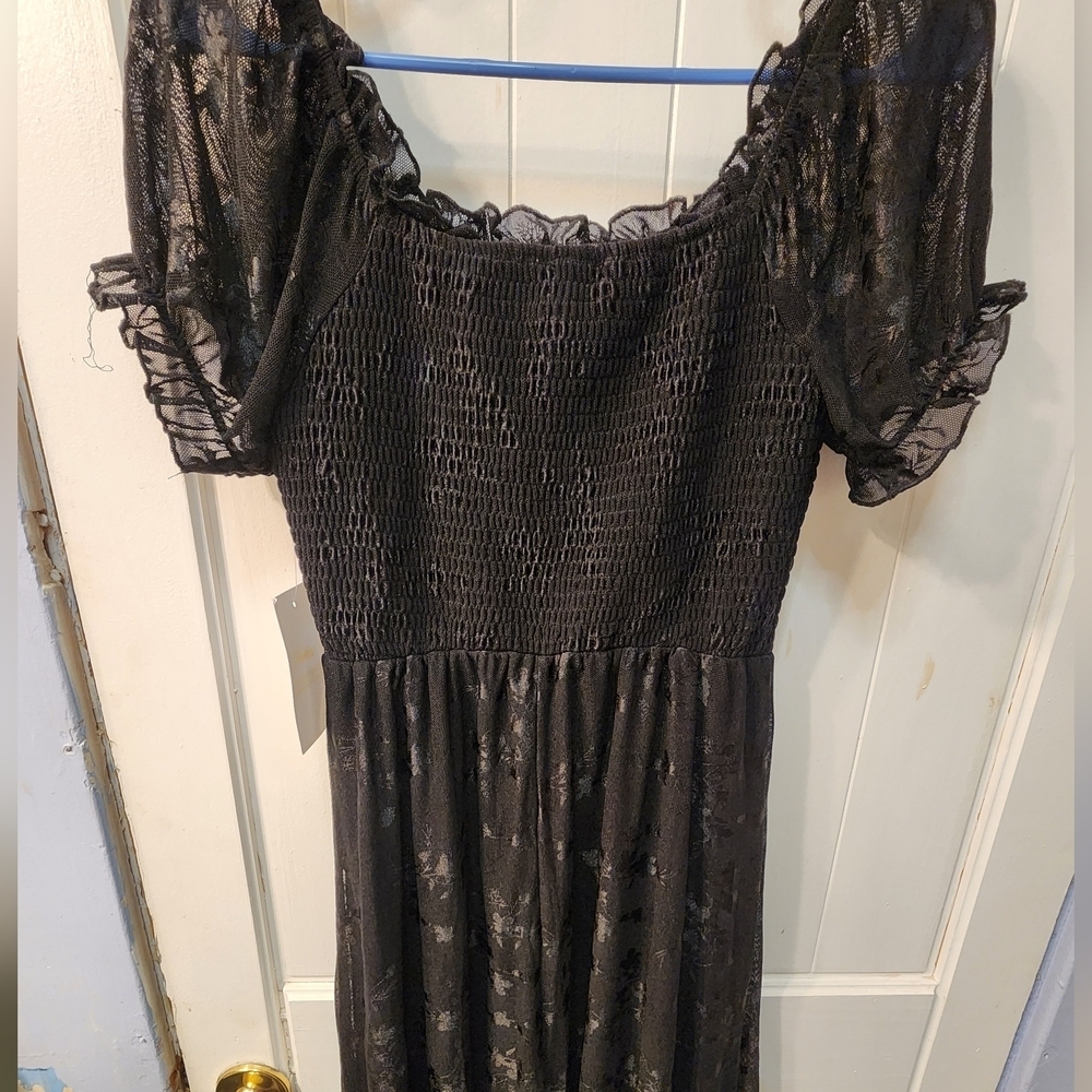 Siren Lily Black Floral Dress Size Petite S. - Picture 7 of 7
